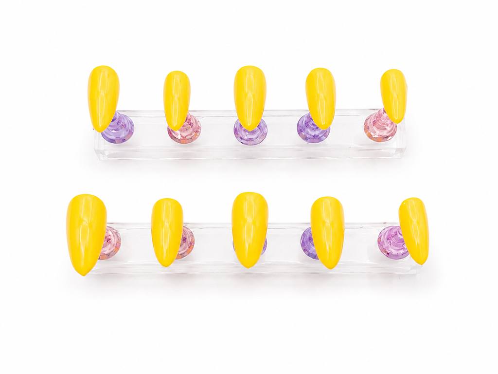 Press on nails